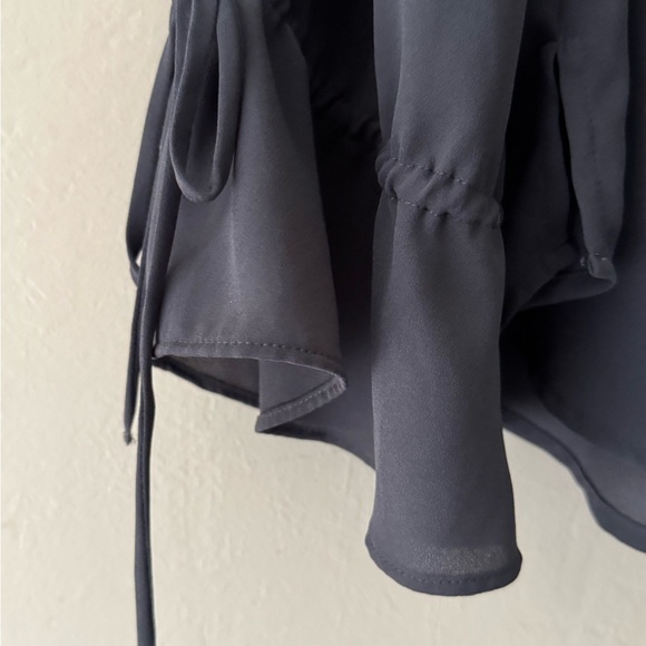 Loft SZ L Gray Bell Ruffle Tie Sleeves Button Down Blouse Shirt Women’s Top - Picture 6 of 8